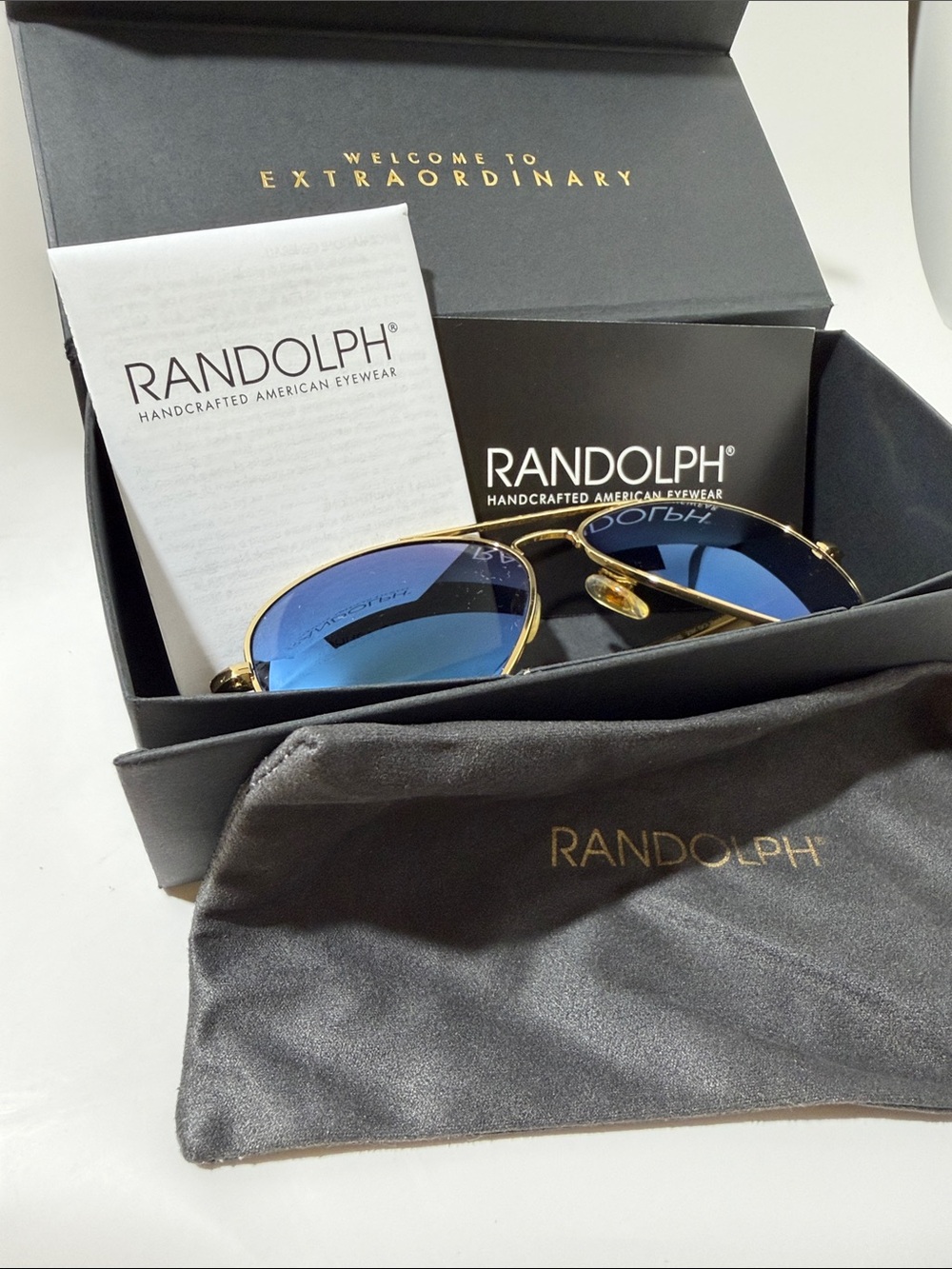 Men’s Gold Frame Blue Lens Aviator Sunglasses - Picture 5 of 5